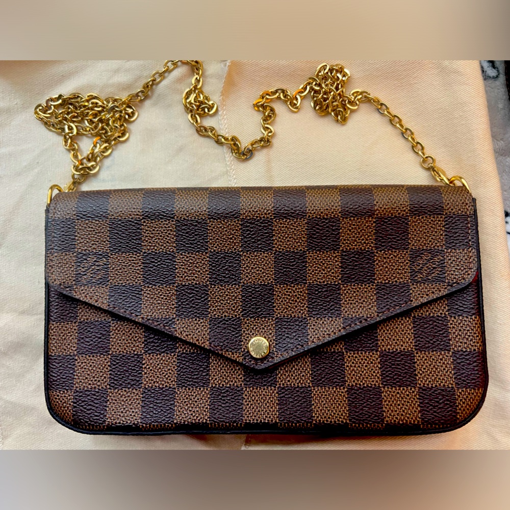 Pristine Louis Vuitton Felicie in Damier Ebene